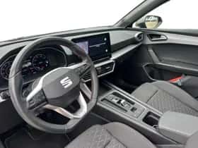 SEAT Leon (2023) thumbnail 16
