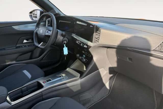 Opel Mokka (2025) thumbnail 9