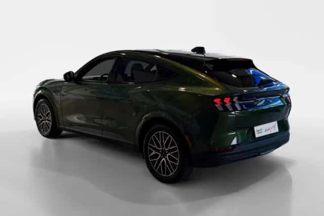 Ford Mustang Mach-E (2025) thumbnail 9