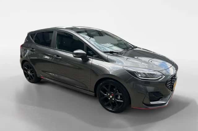 Ford Fiesta (2023) thumbnail 3
