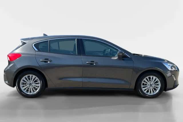 Ford Focus (2018) thumbnail 5