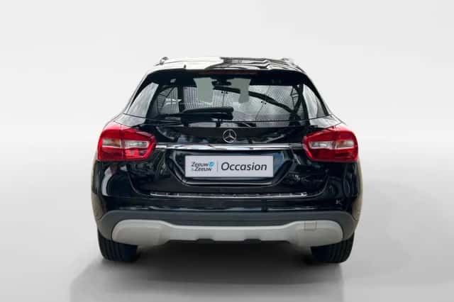 Mercedes-Benz GLA (2019) thumbnail 5