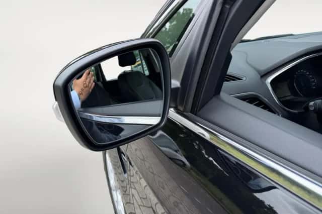 Ford S-Max (2022) thumbnail 16
