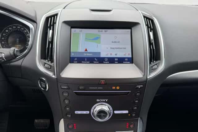 Ford S-Max (2022) thumbnail 24
