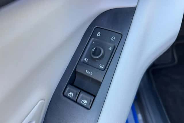 Ford Explorer (2025) thumbnail 19