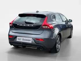 Volvo V40 (2013) thumbnail 2