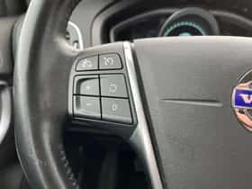 Volvo V40 (2013) thumbnail 18