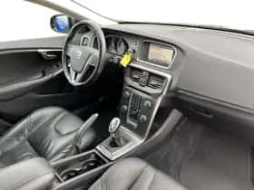 Volvo V40 (2013) thumbnail 8