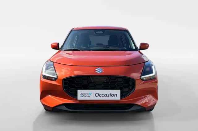 Suzuki Swift (2025) thumbnail 2