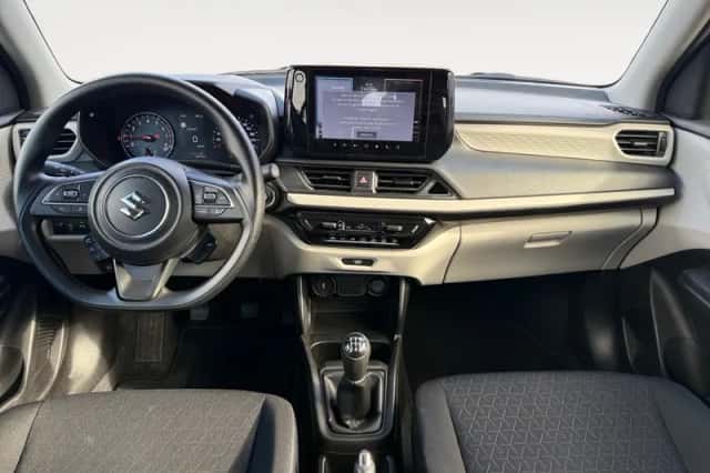 Suzuki Swift (2025) thumbnail 16