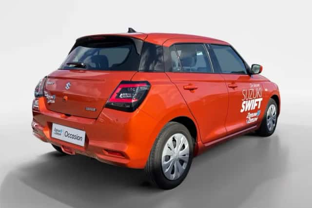 Suzuki Swift (2025) thumbnail 3