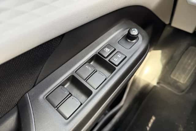 Suzuki Swift (2025) thumbnail 22