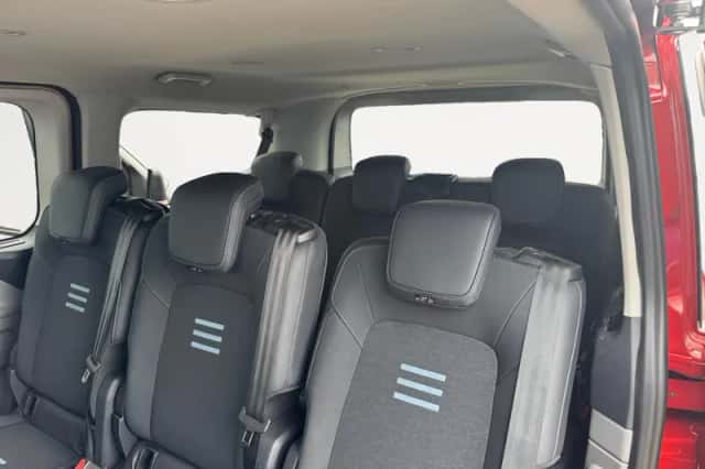 Ford Tourneo Custom (2025) thumbnail 16