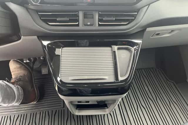 Ford Tourneo Custom (2025) thumbnail 17
