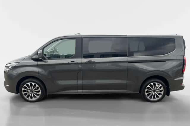 Ford Tourneo Custom (2025) thumbnail 3