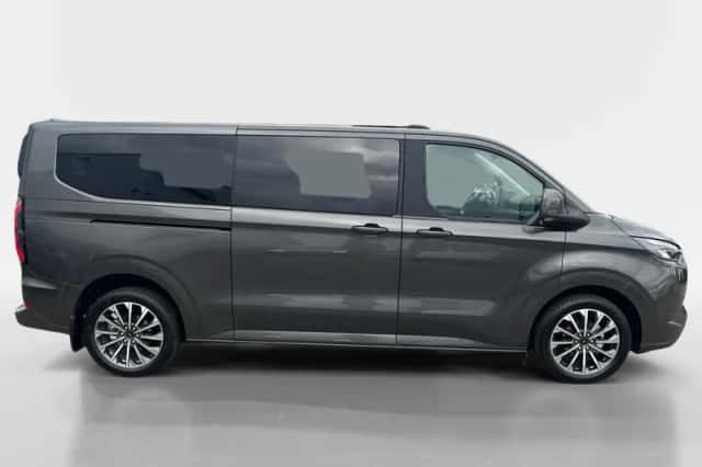 Ford Tourneo Custom (2025) thumbnail 4
