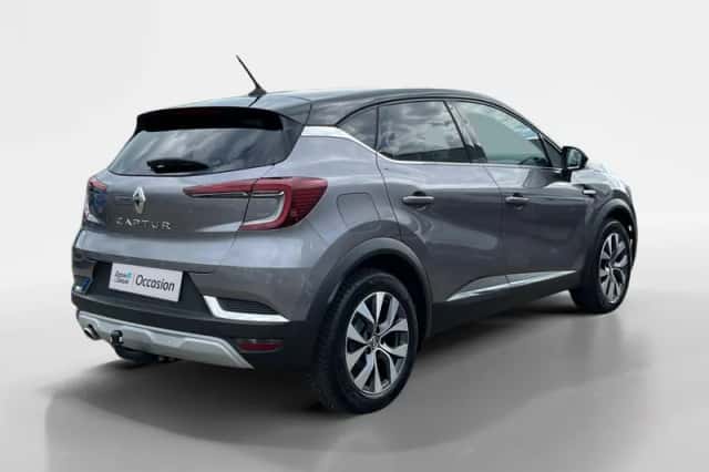 Renault Captur (2021) thumbnail 2