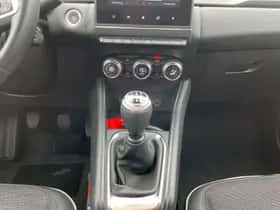 Renault Captur (2021) thumbnail 12