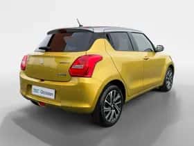 Suzuki Swift (2022) thumbnail 2