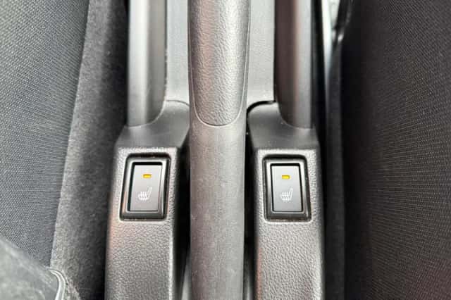 Suzuki Swift (2022) thumbnail 22