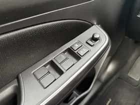 Suzuki Swift (2022) thumbnail 24