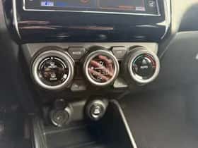 Suzuki Swift (2022) thumbnail 28