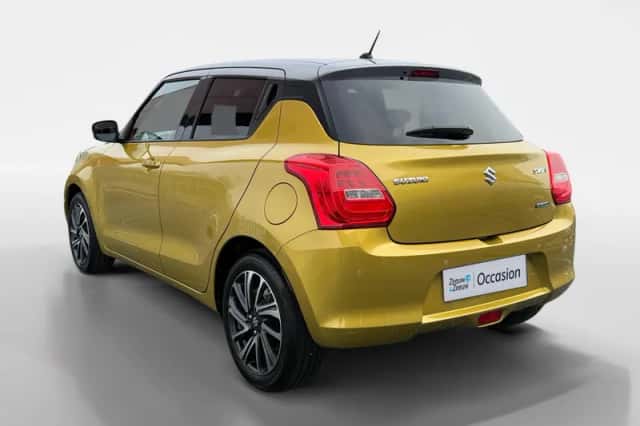 Suzuki Swift (2022) thumbnail 5