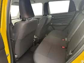Suzuki Swift (2022) thumbnail 10