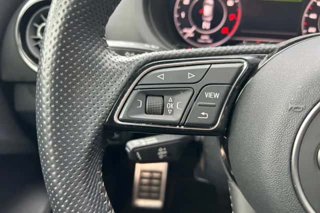 Audi A3 (2018) thumbnail 19