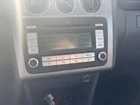 Volkswagen Touran (2008) thumbnail 22