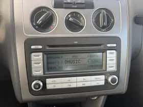 Volkswagen Touran (2008) thumbnail 24