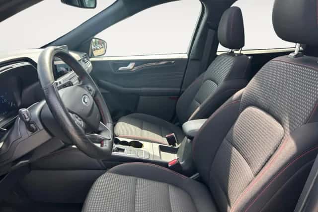 Ford Kuga (2022) thumbnail 11