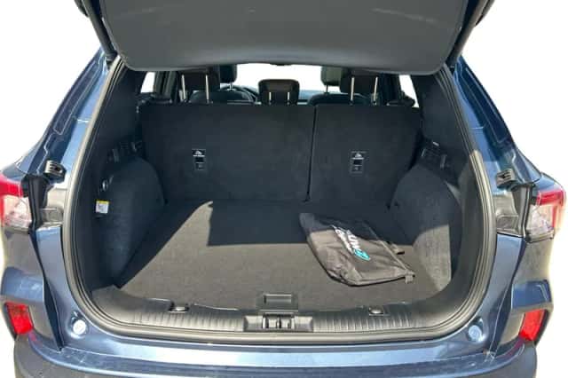 Ford Kuga (2022) thumbnail 13