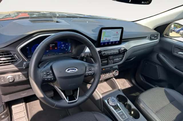 Ford Kuga (2022) thumbnail 10