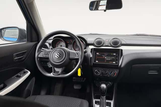 Suzuki Swift (2020) thumbnail 14