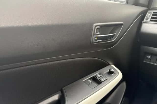 Suzuki Swift (2020) thumbnail 20