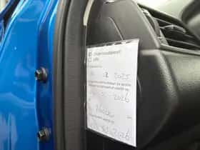 Suzuki Swift (2020) thumbnail 4