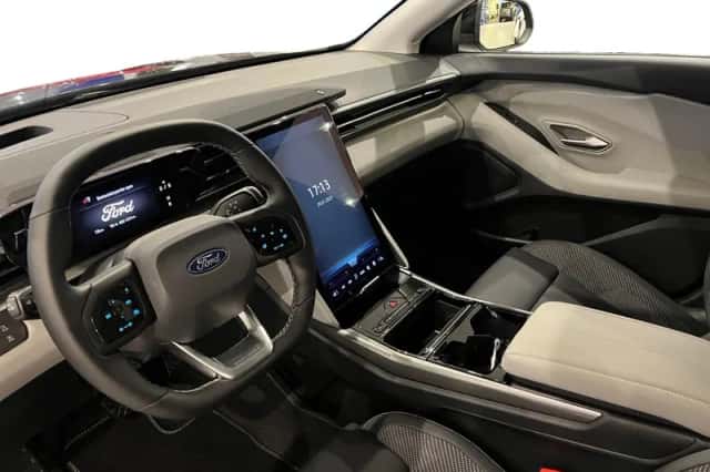 Ford Explorer (2026) thumbnail 13