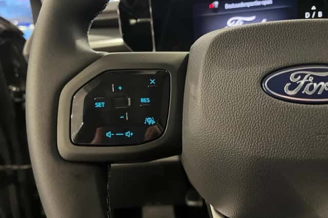 Ford Explorer (2026) thumbnail 14