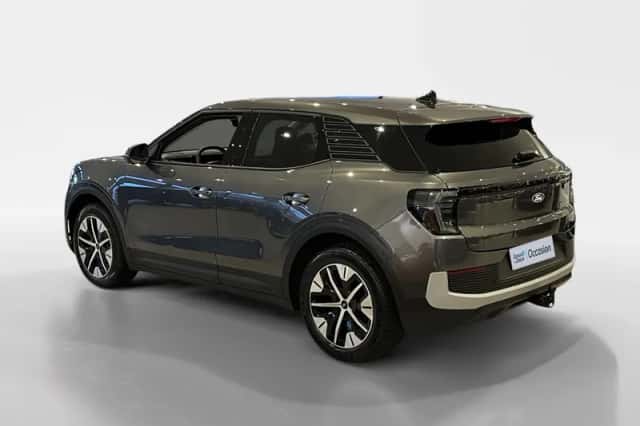 Ford Explorer (2026) thumbnail 3