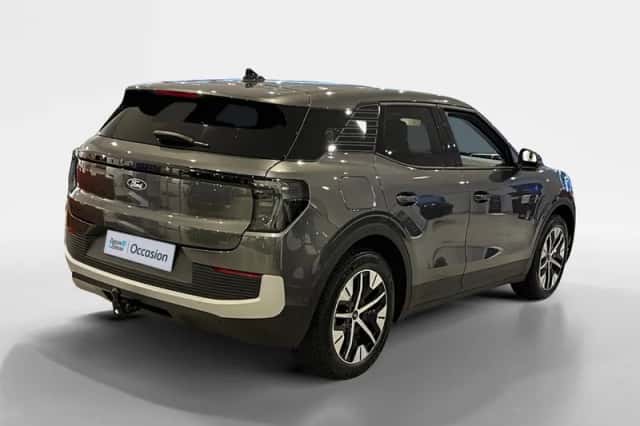 Ford Explorer (2026) thumbnail 4