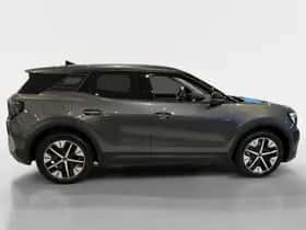 Ford Explorer (2026) thumbnail 7