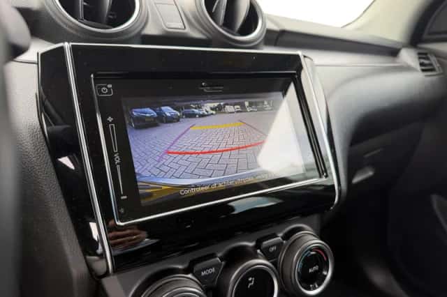 Suzuki Swift (2022) thumbnail 24