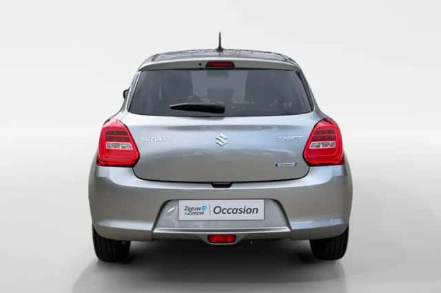 Suzuki Swift (2022) thumbnail 7
