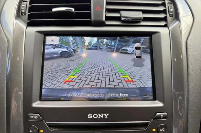 Ford Mondeo (2019) thumbnail 23