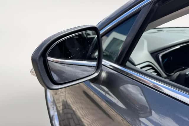 Ford Mondeo (2019) thumbnail 9