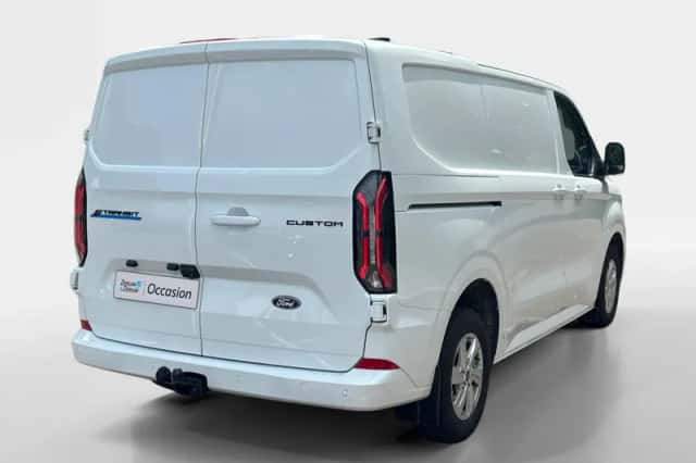 Ford E-Transit Custom (2026) thumbnail 3