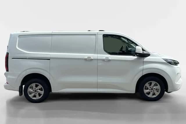 Ford E-Transit Custom (2026) thumbnail 4
