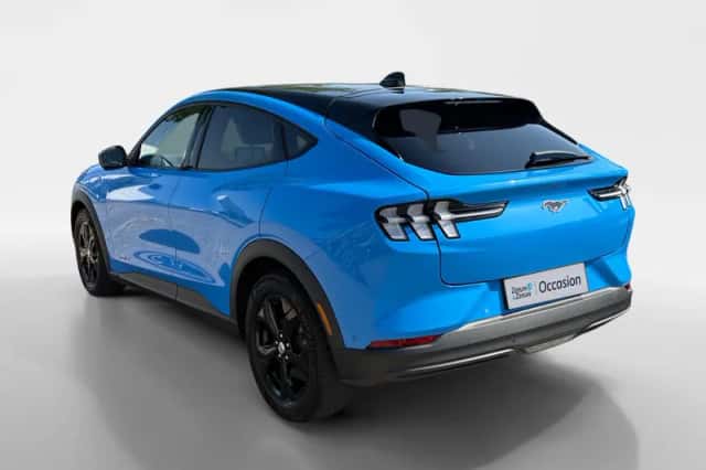 Ford Mustang Mach-E (2022) thumbnail 4