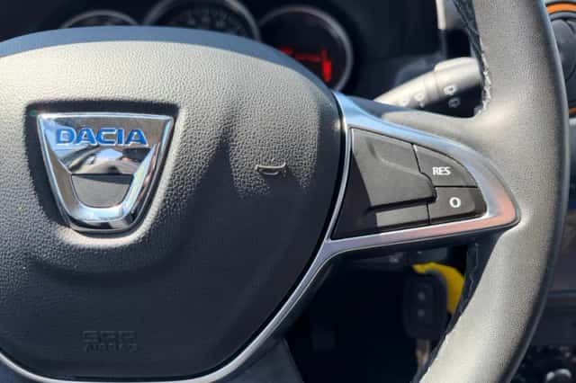 Dacia Duster (2017) thumbnail 18